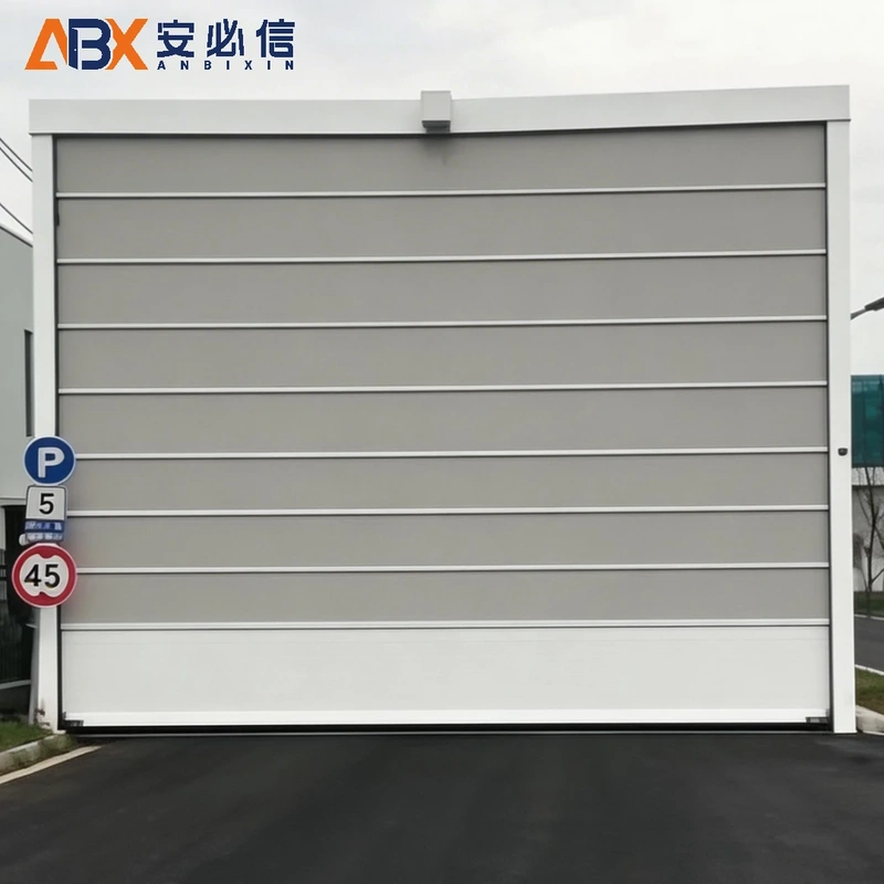 拉萨高速堆积门